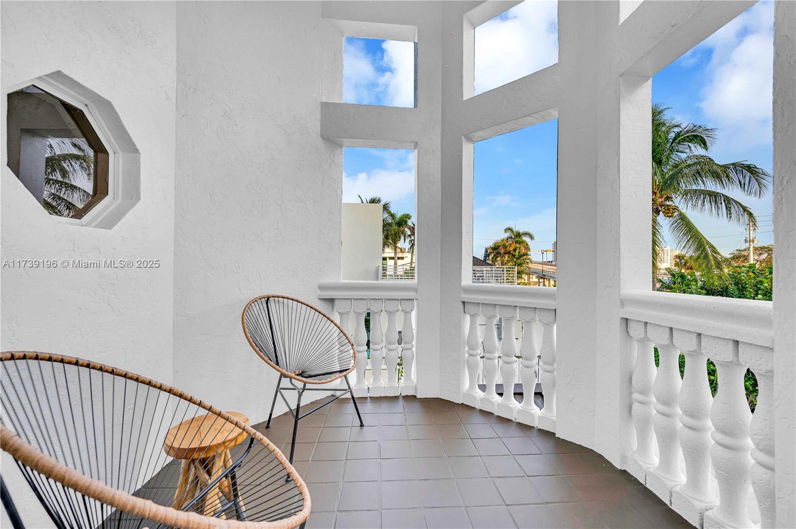 LAUDERDALE SHORES CORR PL - Residential