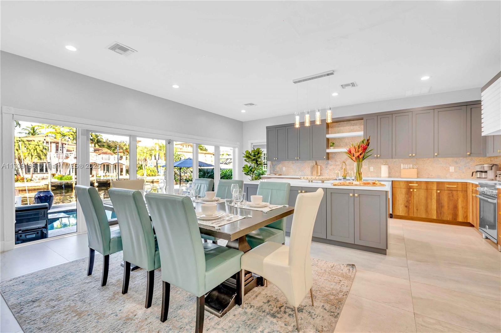 LAUDERDALE SHORES CORR PL - Residential