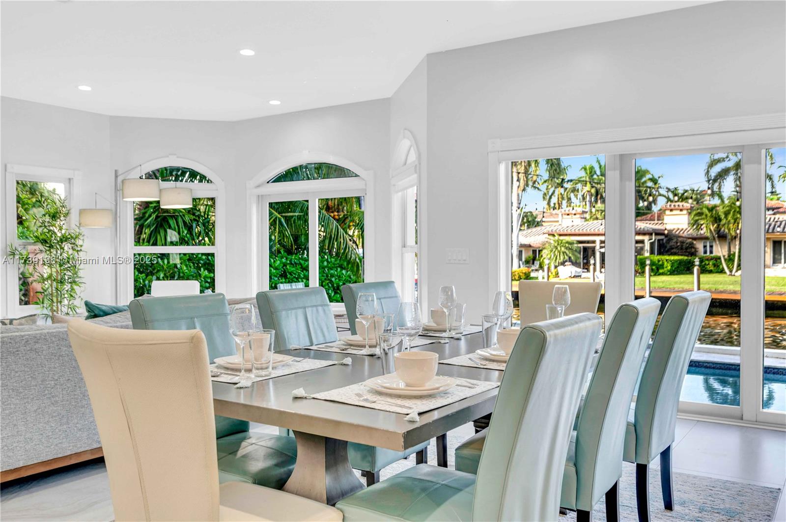 LAUDERDALE SHORES CORR PL - Residential