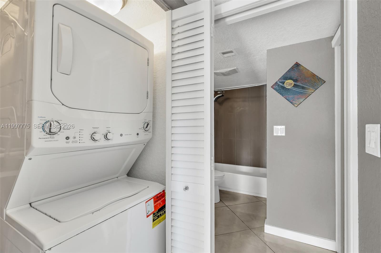 JOCKEY CLUB CONDO - Residential Lease