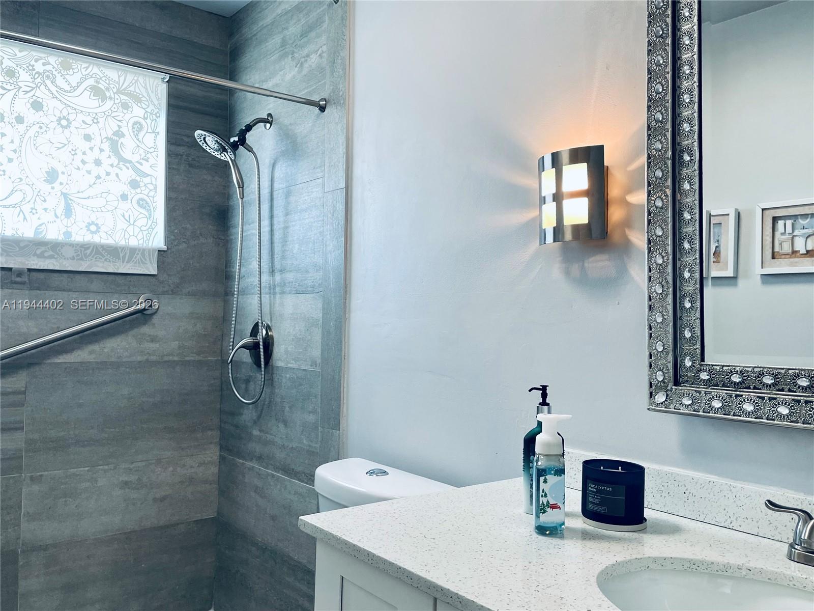 SHERIDAN LAKES CONDO APTS - Residential