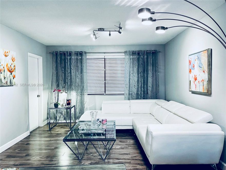 Contemporary and updated 2 bedrooms and 2 full bathrooms unit in Hollywood Hills. Newer white quartz kitchen countertops and wooden white shaker cabinets. Located at Sheridan Lakes, across from T.Y. Park, and conveniently located near to shopping centers, the beaches and Fort Lauderdale International Airport. Many amenities in the community to enjoy such as fully equipped community pool, barbecue area, exercise room, library and more. Laundry facilities in each floor. 55+ COMMUNITY (At least 1 of the occupants has to be 55 y/o. Minors 16+). Application with the HOA.