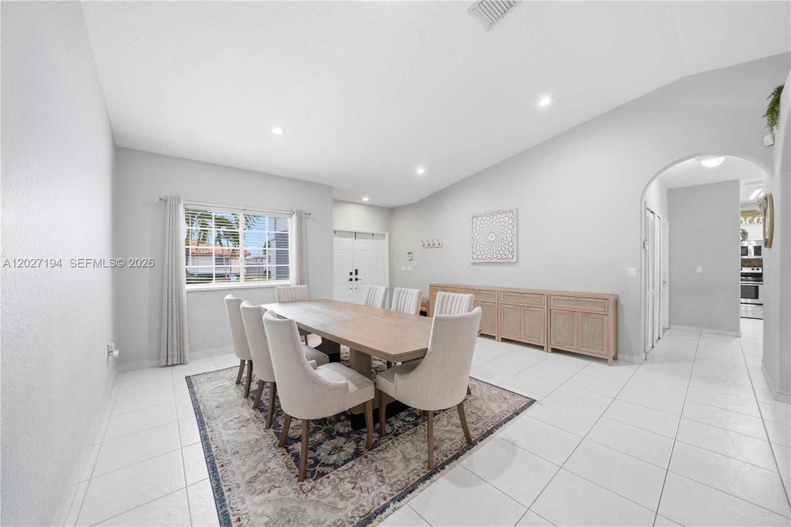 PALM SPRING ESTATES - Residential