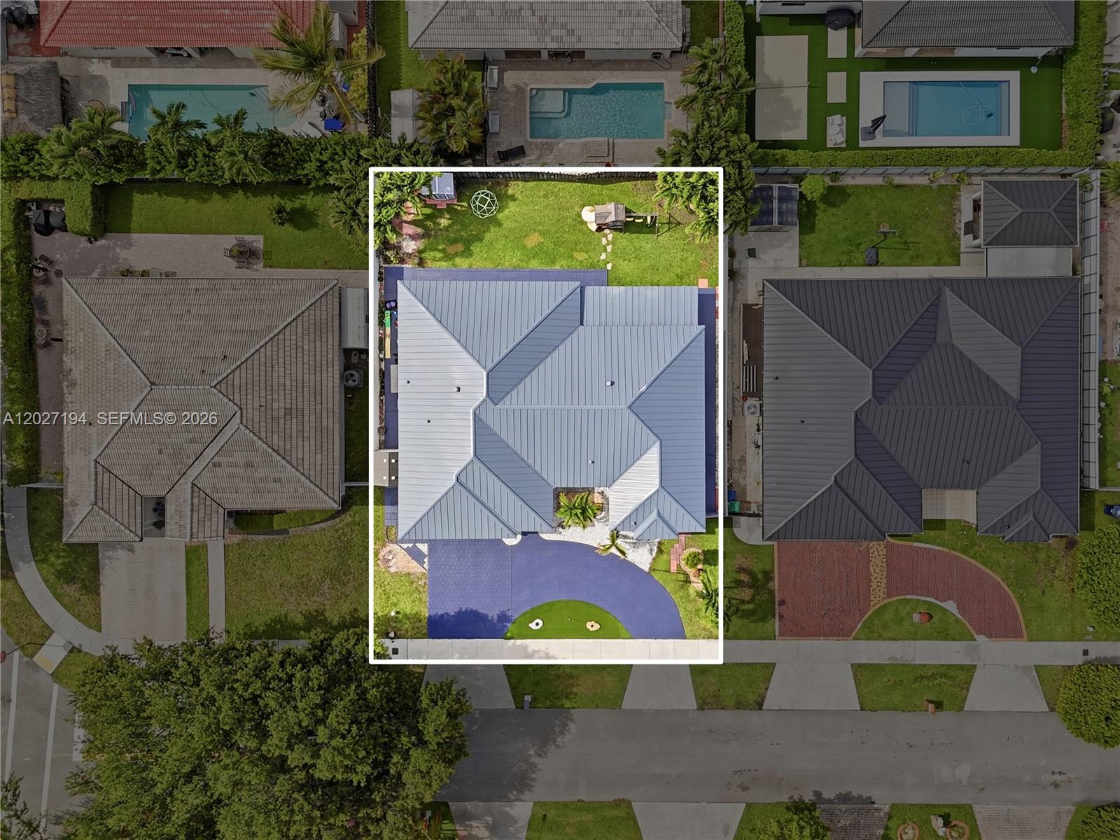 PALM SPRING ESTATES - Residential