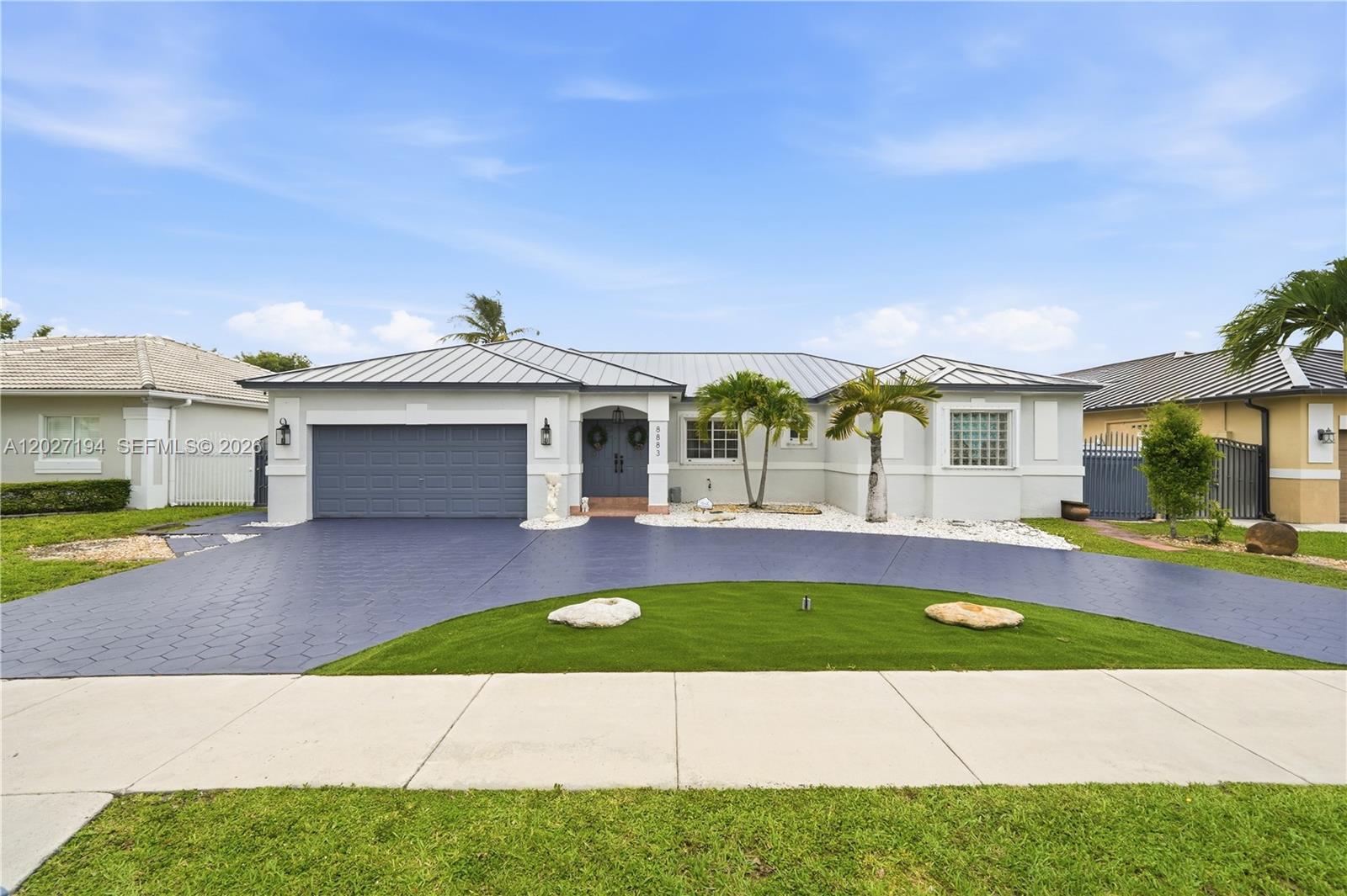 PALM SPRING ESTATES - Residential