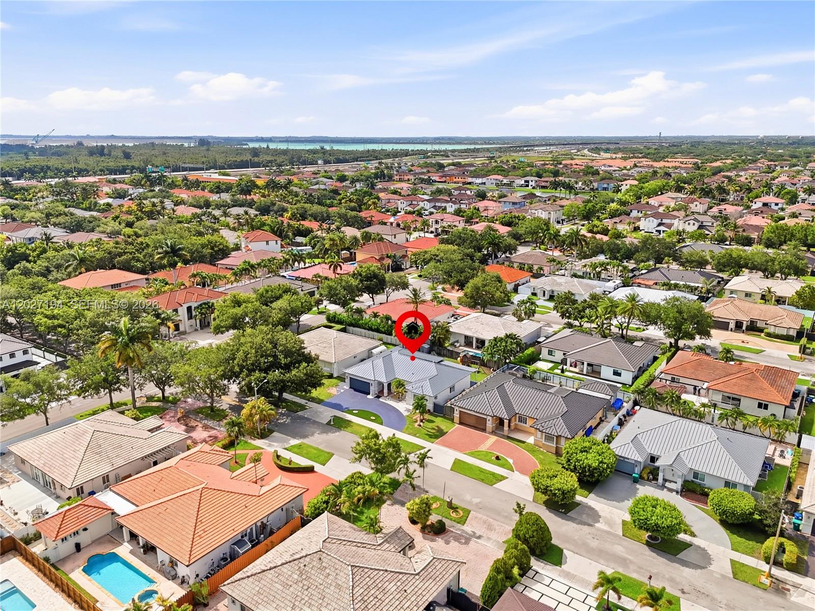 PALM SPRING ESTATES - Residential