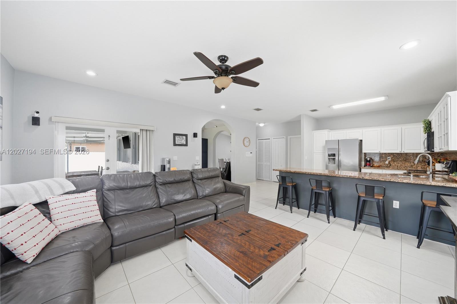 PALM SPRING ESTATES - Residential