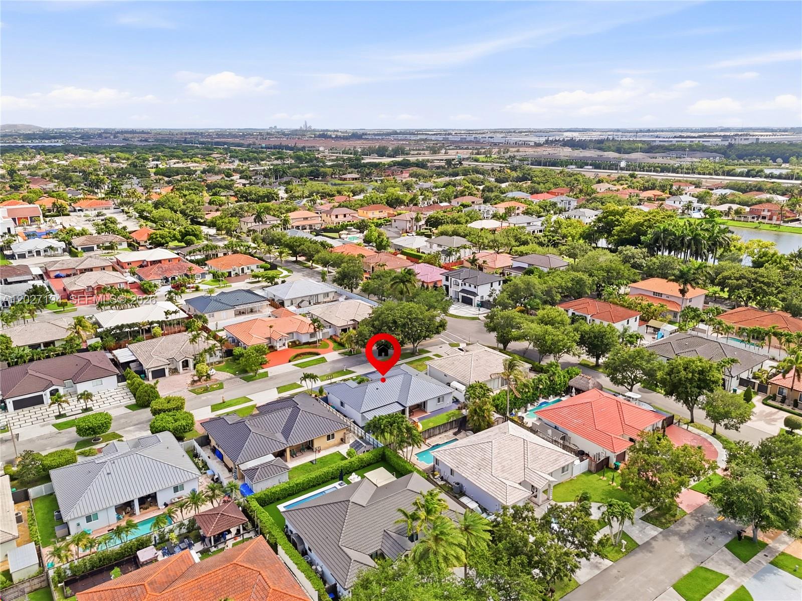 PALM SPRING ESTATES - Residential