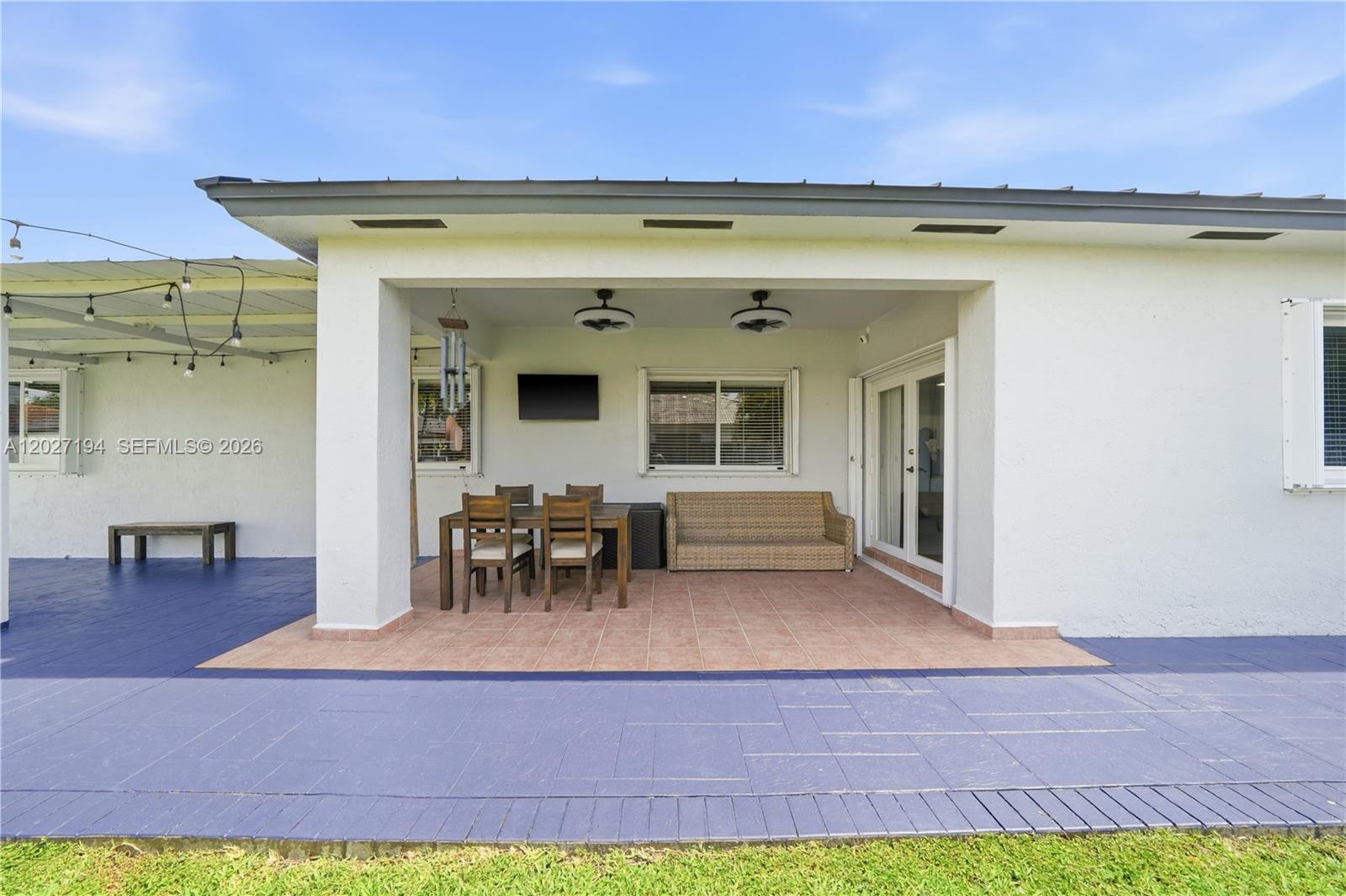 PALM SPRING ESTATES - Residential