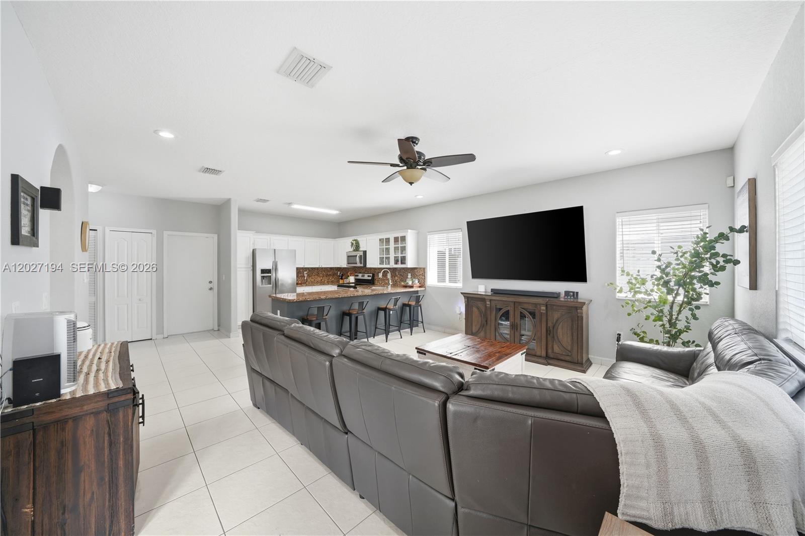 PALM SPRING ESTATES - Residential