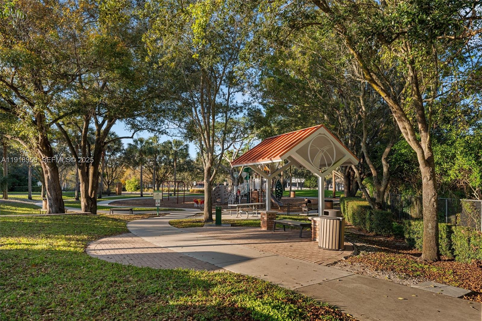 PLANTATION GOLF ESTATES 1 - Residential