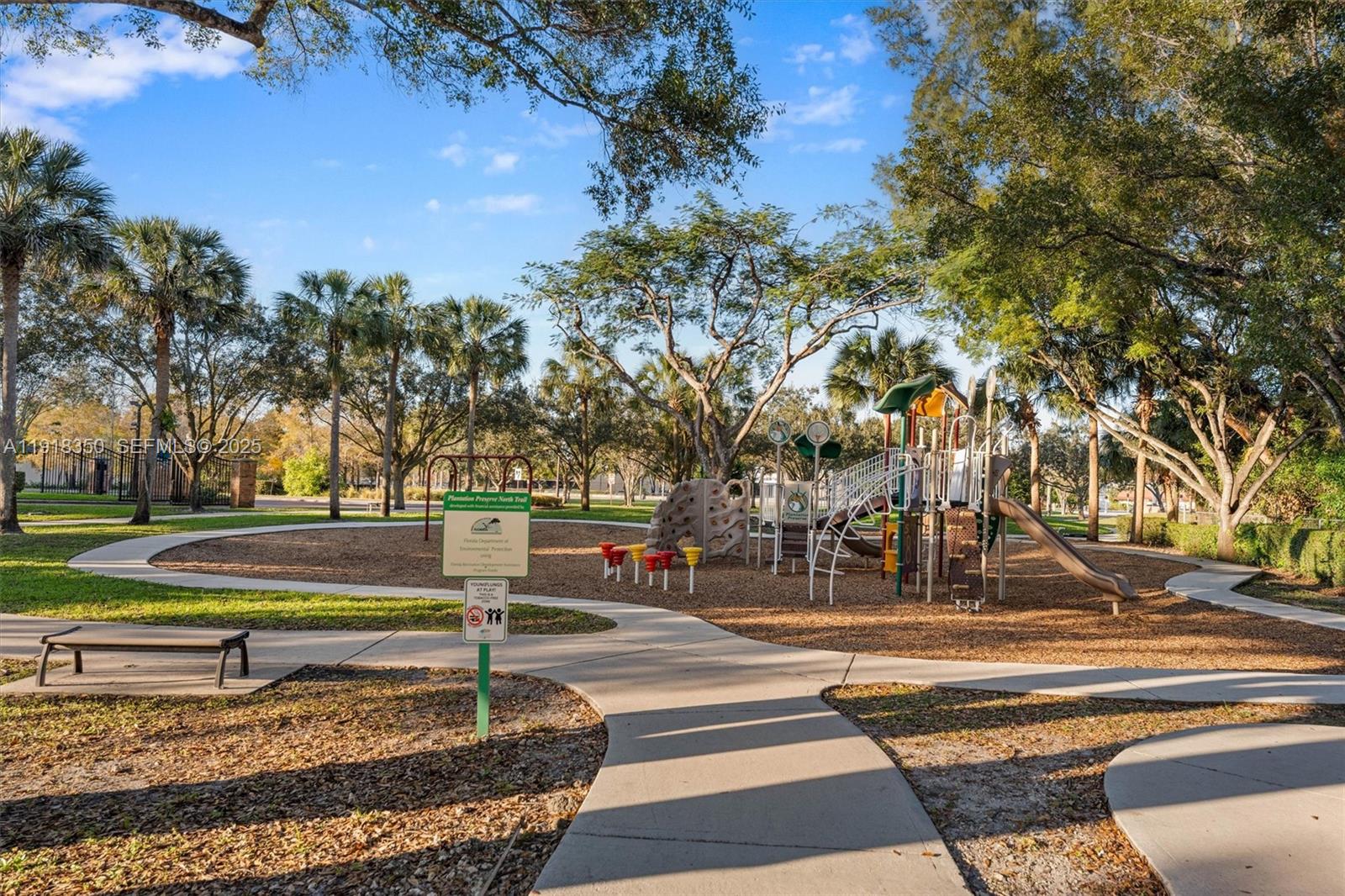 PLANTATION GOLF ESTATES 1 - Residential