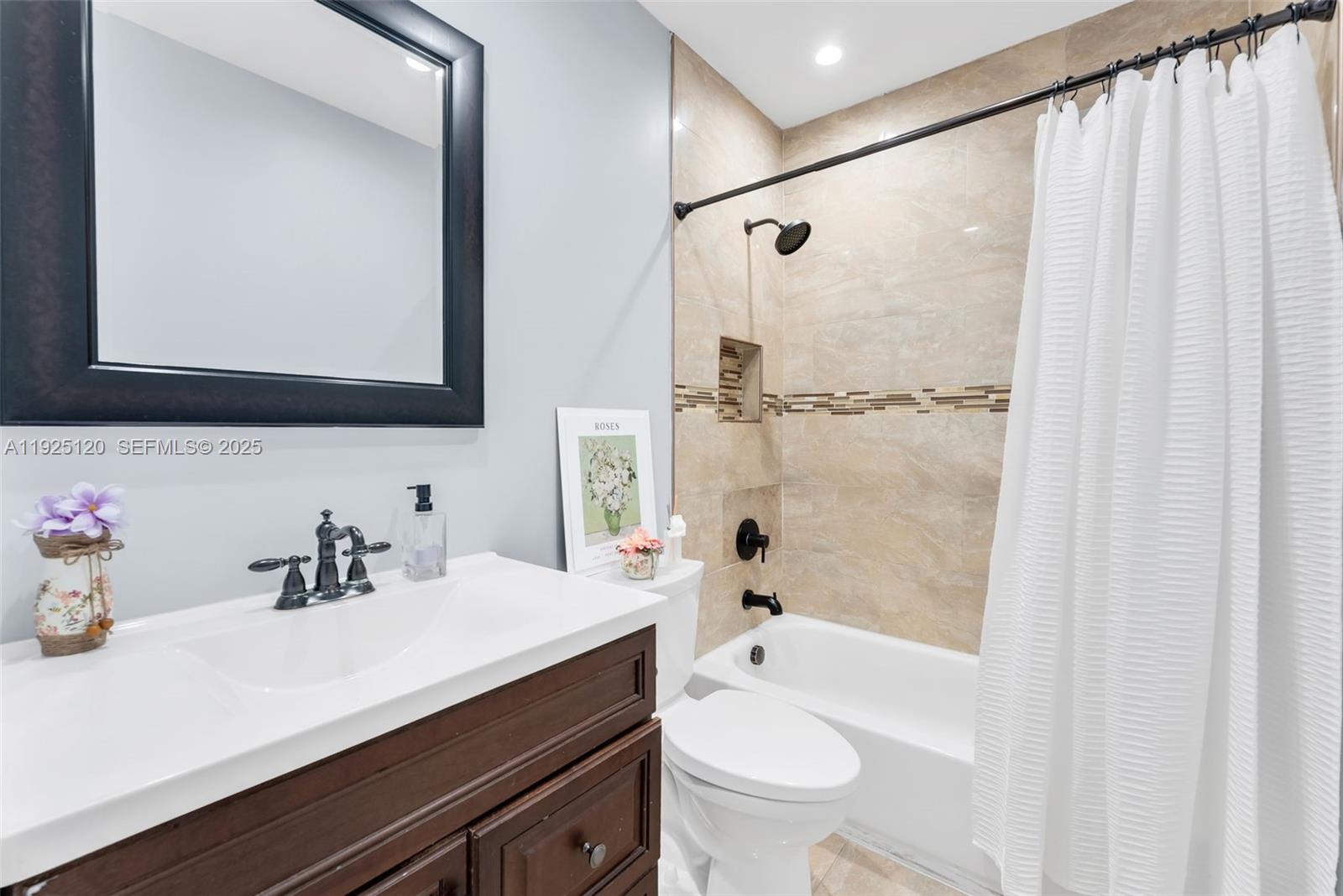 SOMERSET FOUR REPLAT - Residential Lease