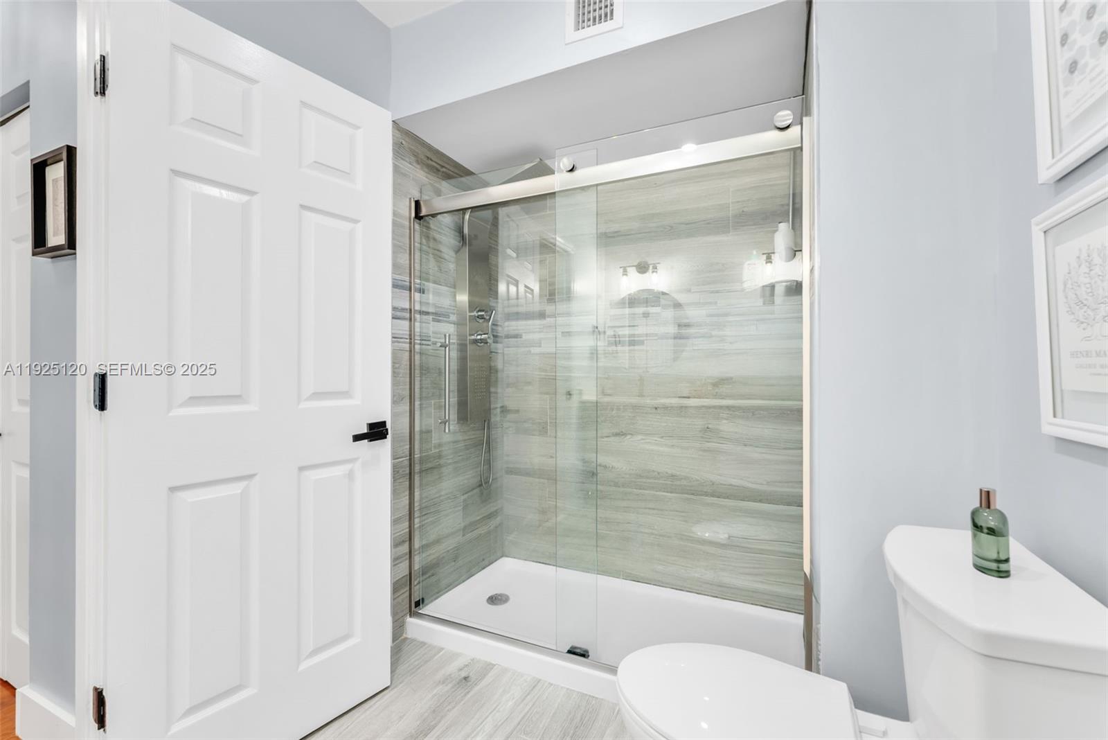 SOMERSET FOUR REPLAT - Residential Lease