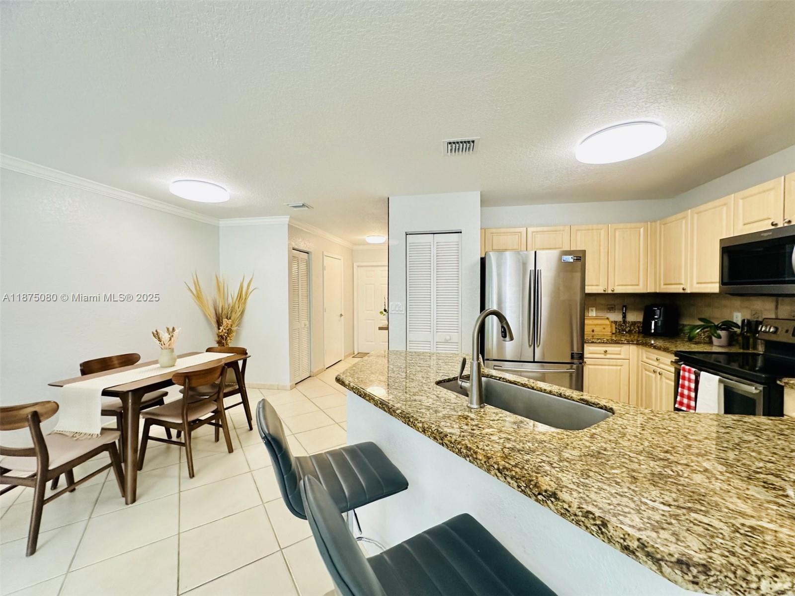 CORAL SPRINGS VILLAGE GRE - Residential