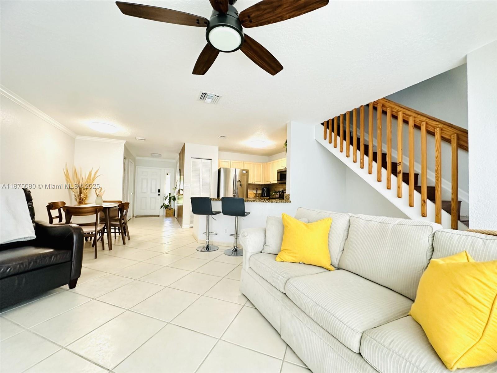 CORAL SPRINGS VILLAGE GRE - Residential