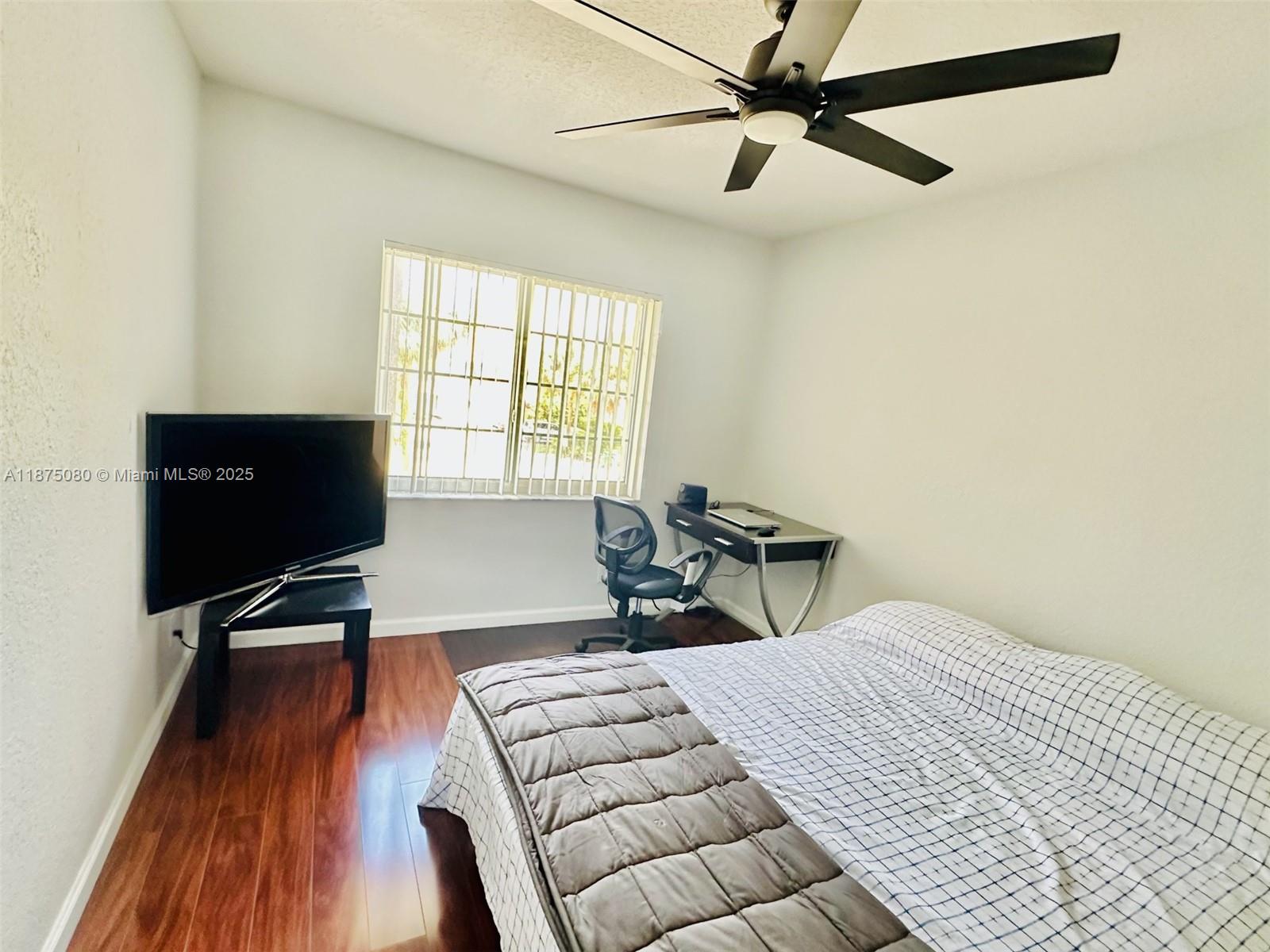 CORAL SPRINGS VILLAGE GRE - Residential