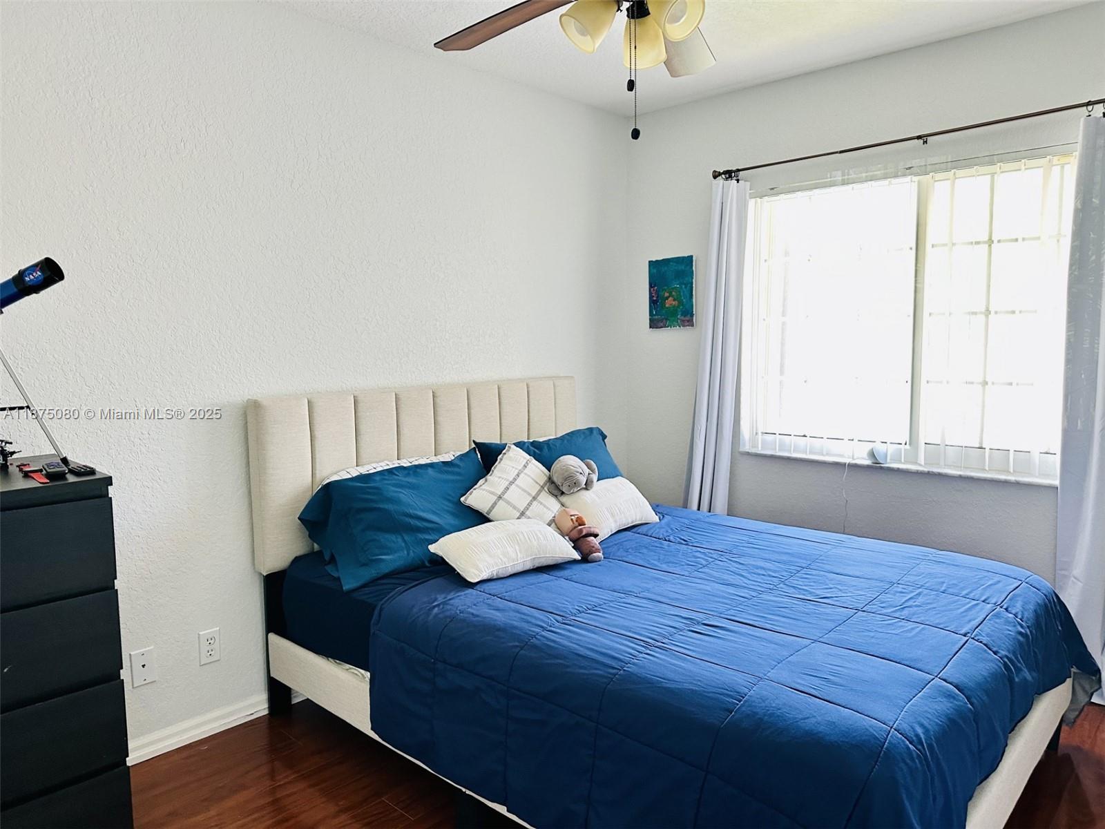 CORAL SPRINGS VILLAGE GRE - Residential