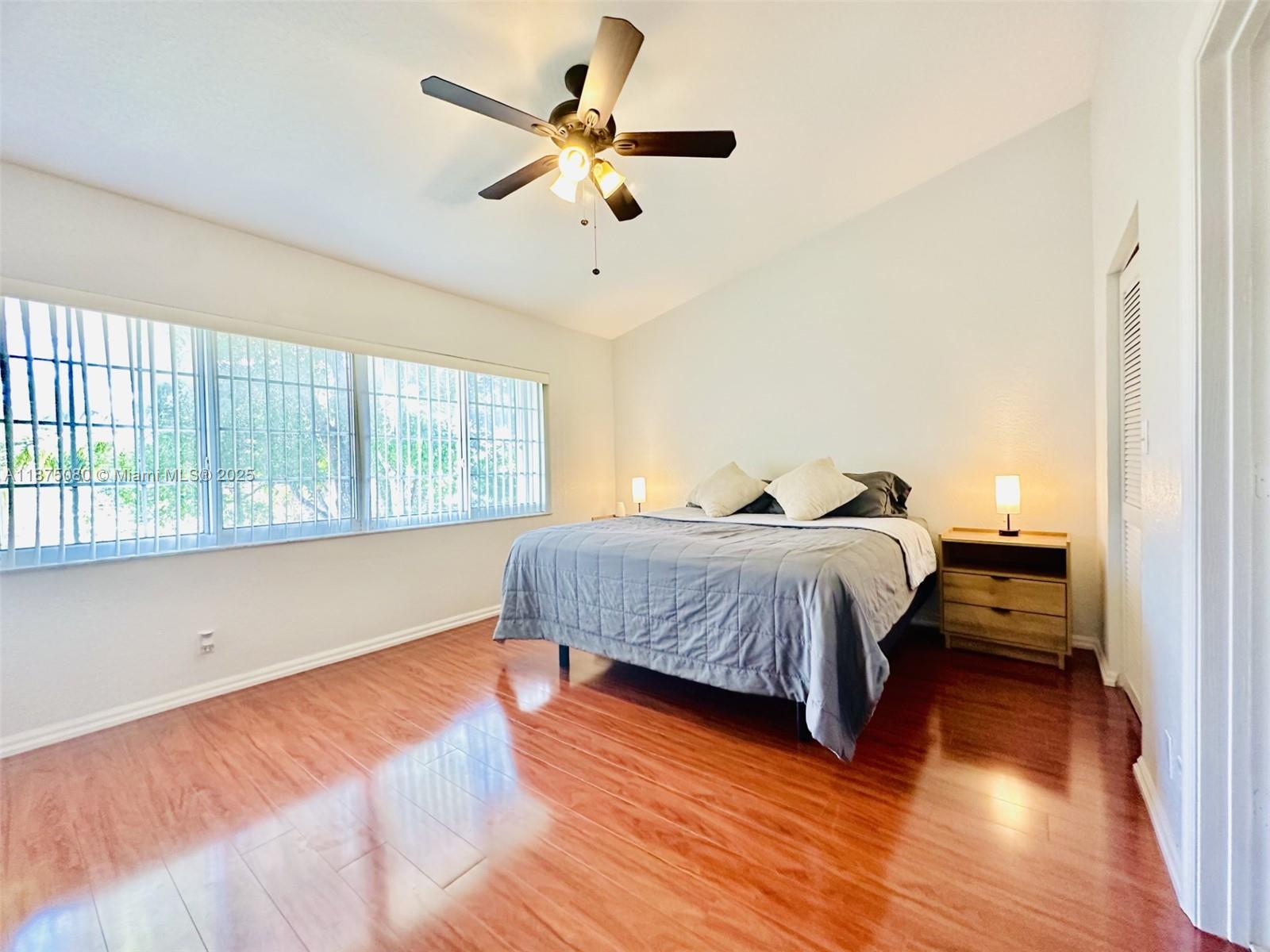 CORAL SPRINGS VILLAGE GRE - Residential