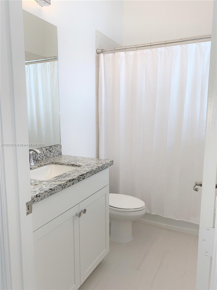 PEMBROKE LAKES SOUTH - Residential Lease