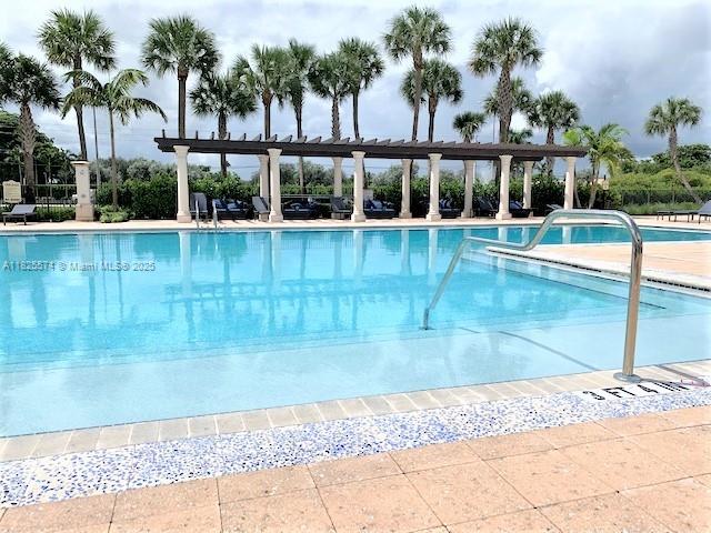 PEMBROKE LAKES SOUTH - Residential Lease