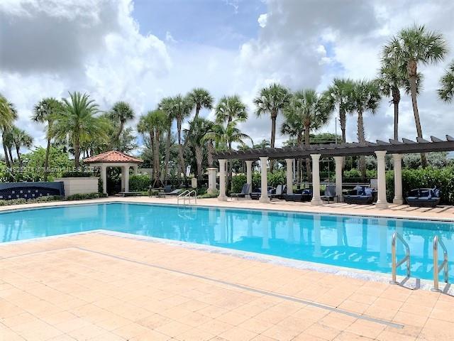 PEMBROKE LAKES SOUTH - Residential Lease