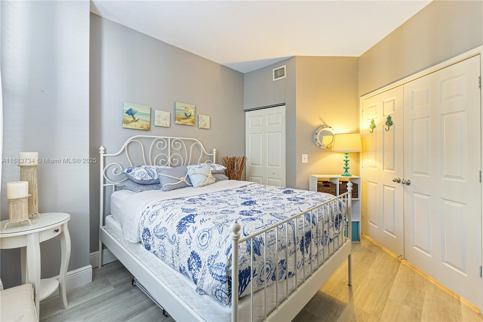 TOWER CONDO AT CITYPLACE - Residential