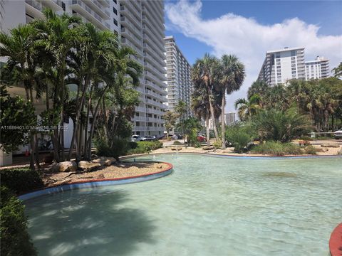 210 174 L18 Sunny Isles Beach FL 33160