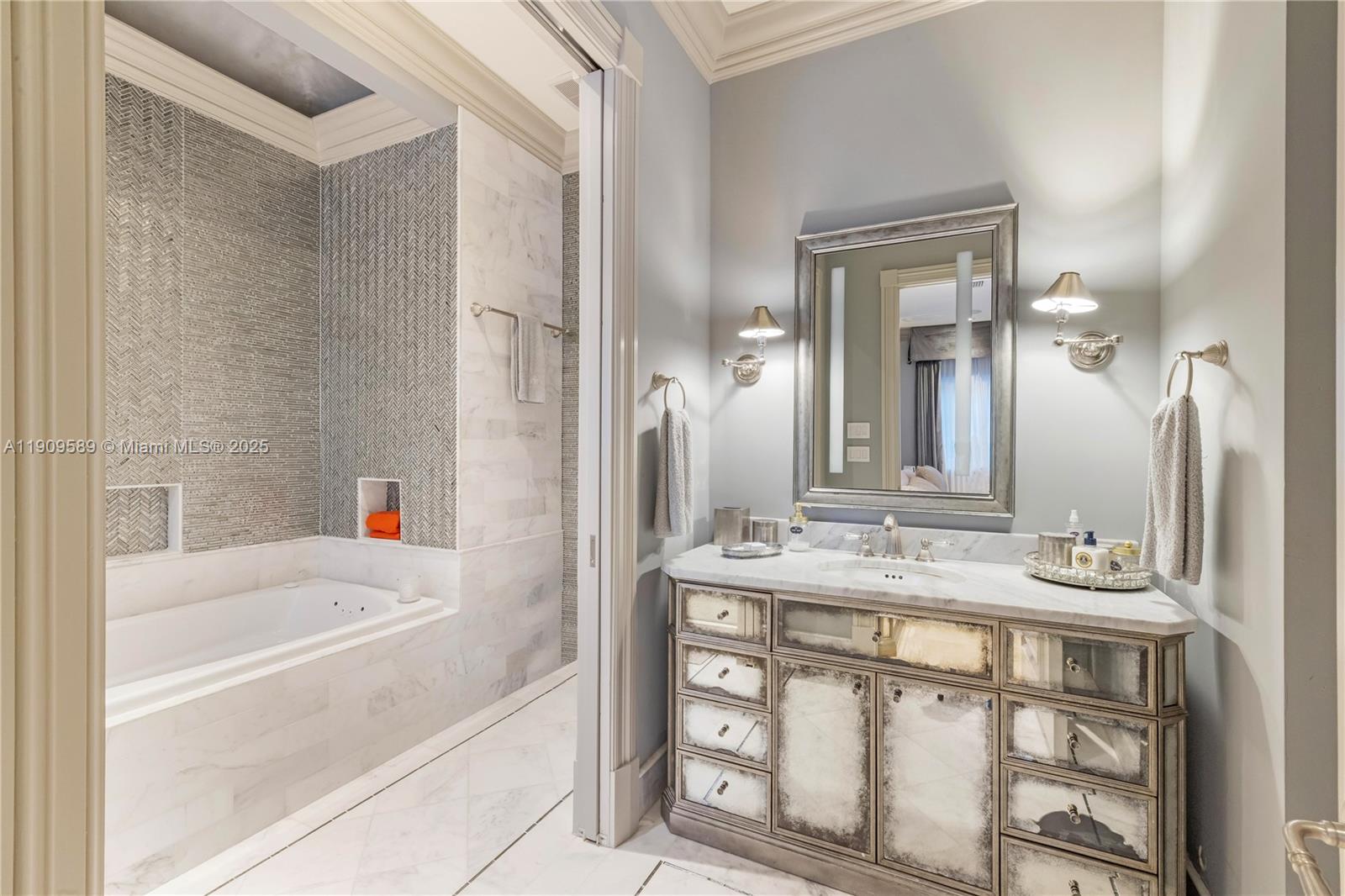 SNAPPER CREEK LAKES SUB - Residential