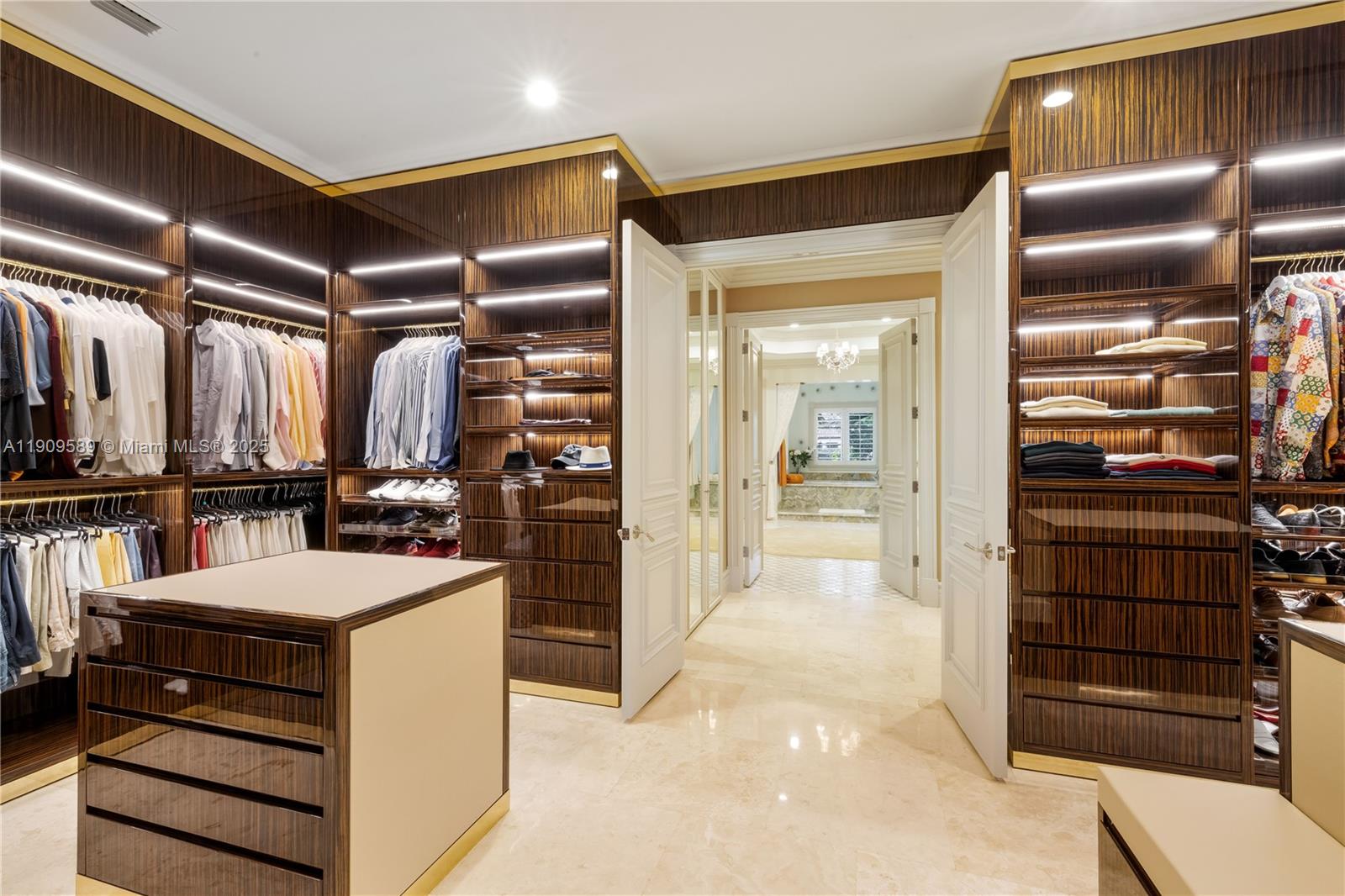 SNAPPER CREEK LAKES SUB - Residential