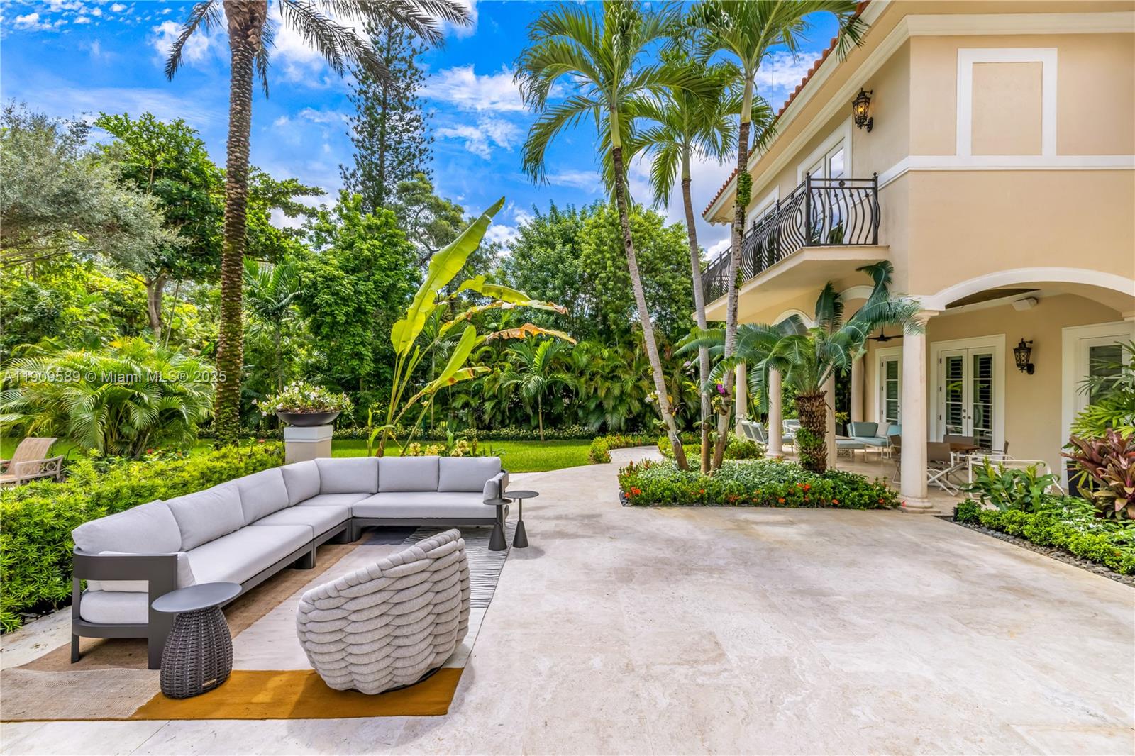 SNAPPER CREEK LAKES SUB - Residential