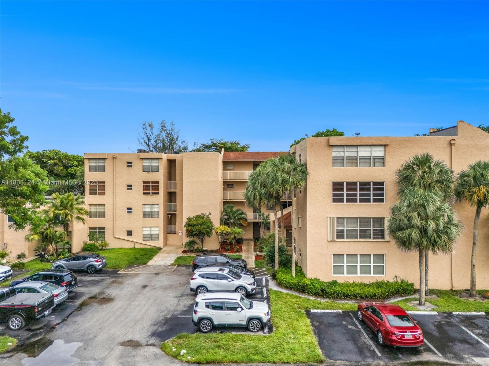 Spacious 1-Bedroom Condo for Sale in Desirable Pine Island Ridge!
Located on the 4th floor, this bright and well-maintained unit in Live Oak features a large bedroom with a generous walk-in closet, all-tile flooring, and a screened balcony perfect for relaxing. The building offers convenient elevator access and a laundry room. Enjoy the many amenities of the Pine Island Ridge community, including a country club with restaurant, resort-style pool, and plenty of parking. Low association fee and strong reserves make this a smart investment or ideal place to call home! The unit is entitled to up to 3 parking spaces at a cost of $34 per year for each space.
Live Oak Place owners are automatically members of the country club, and the membership is already included in the association fee.