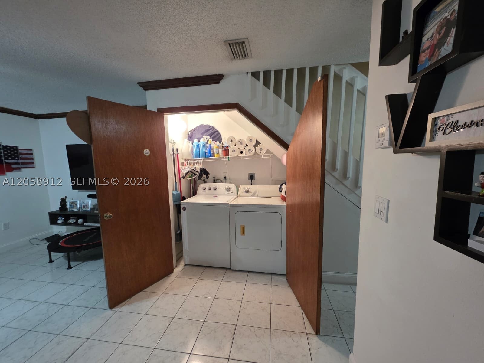8085 NW 8th St 6