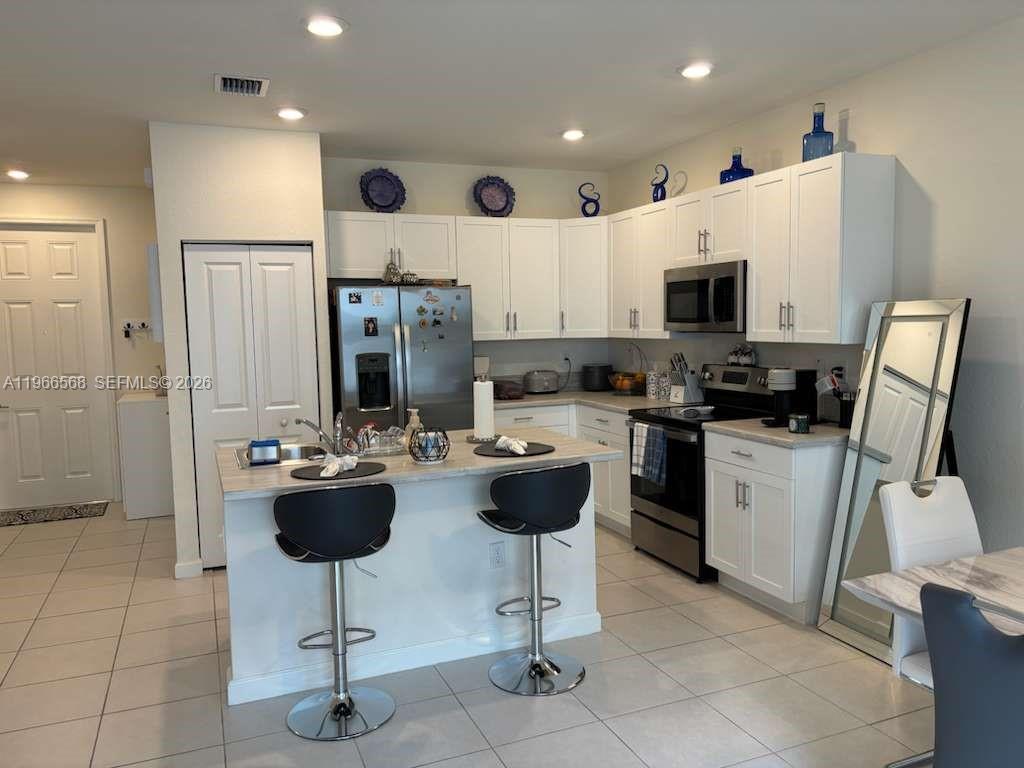 AQUABELLA NORTH REPLAT - Residential