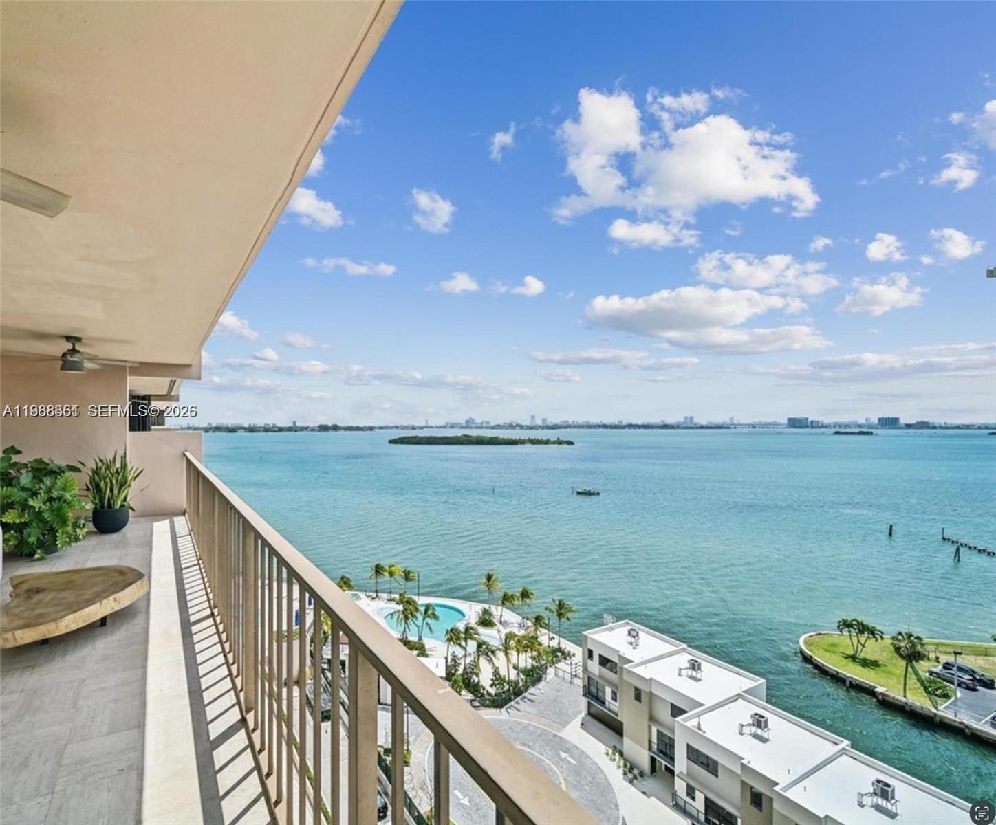 1800 NE 114th St 705