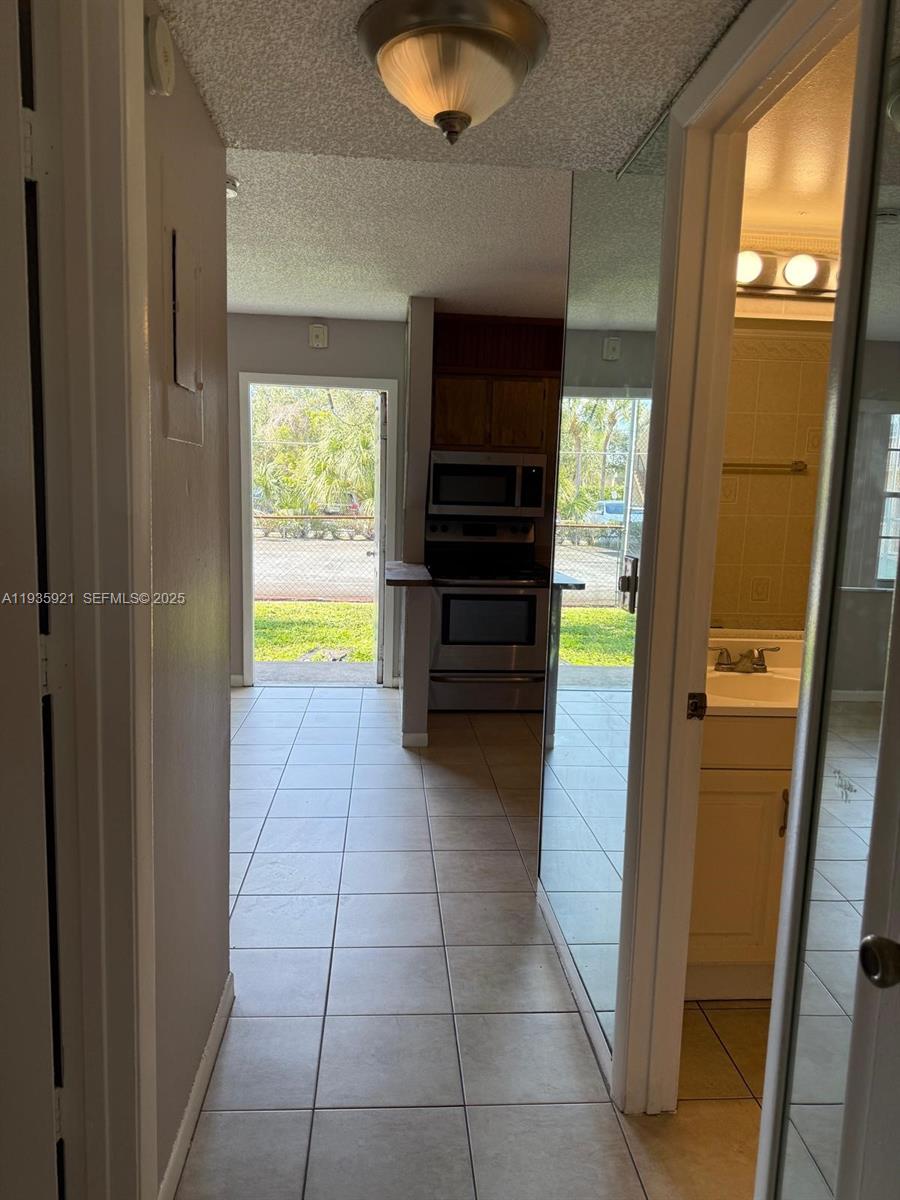 VILLAGE ON THE LAKE CONDO - Residential Lease