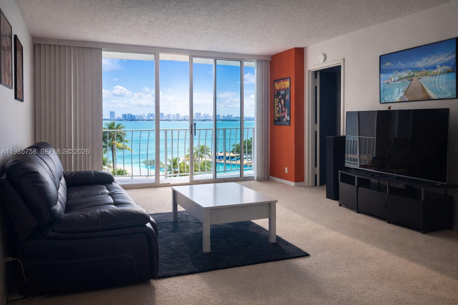 7601 E Treasure Dr 910