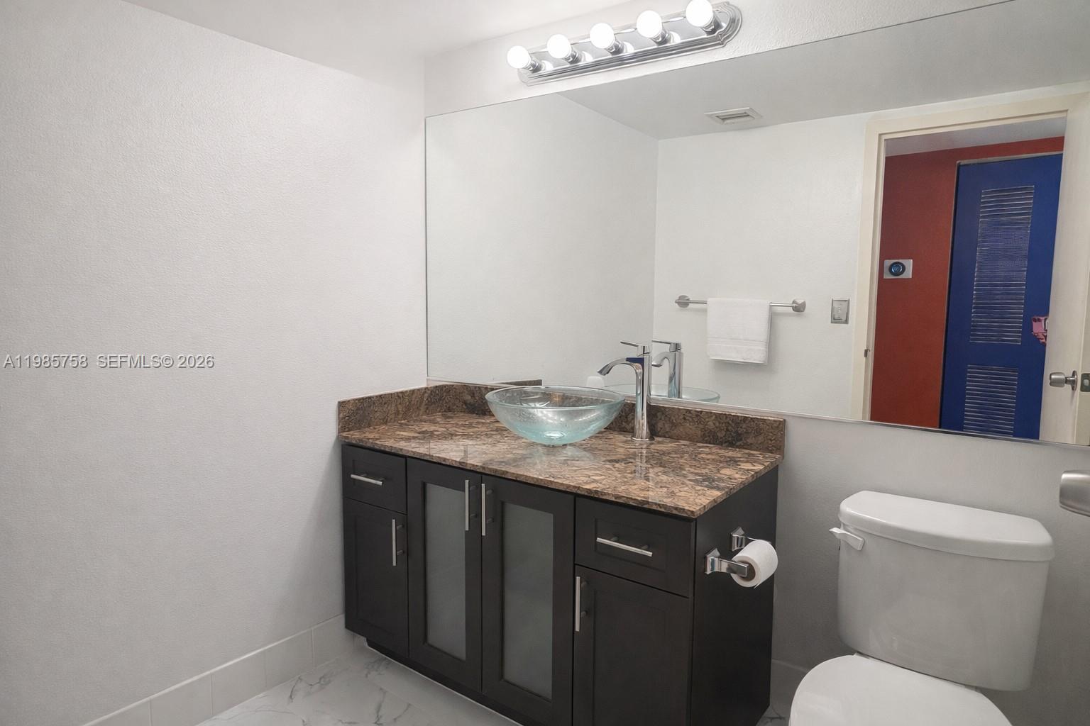 THE GRANDVIEW PALACE COND - Residential