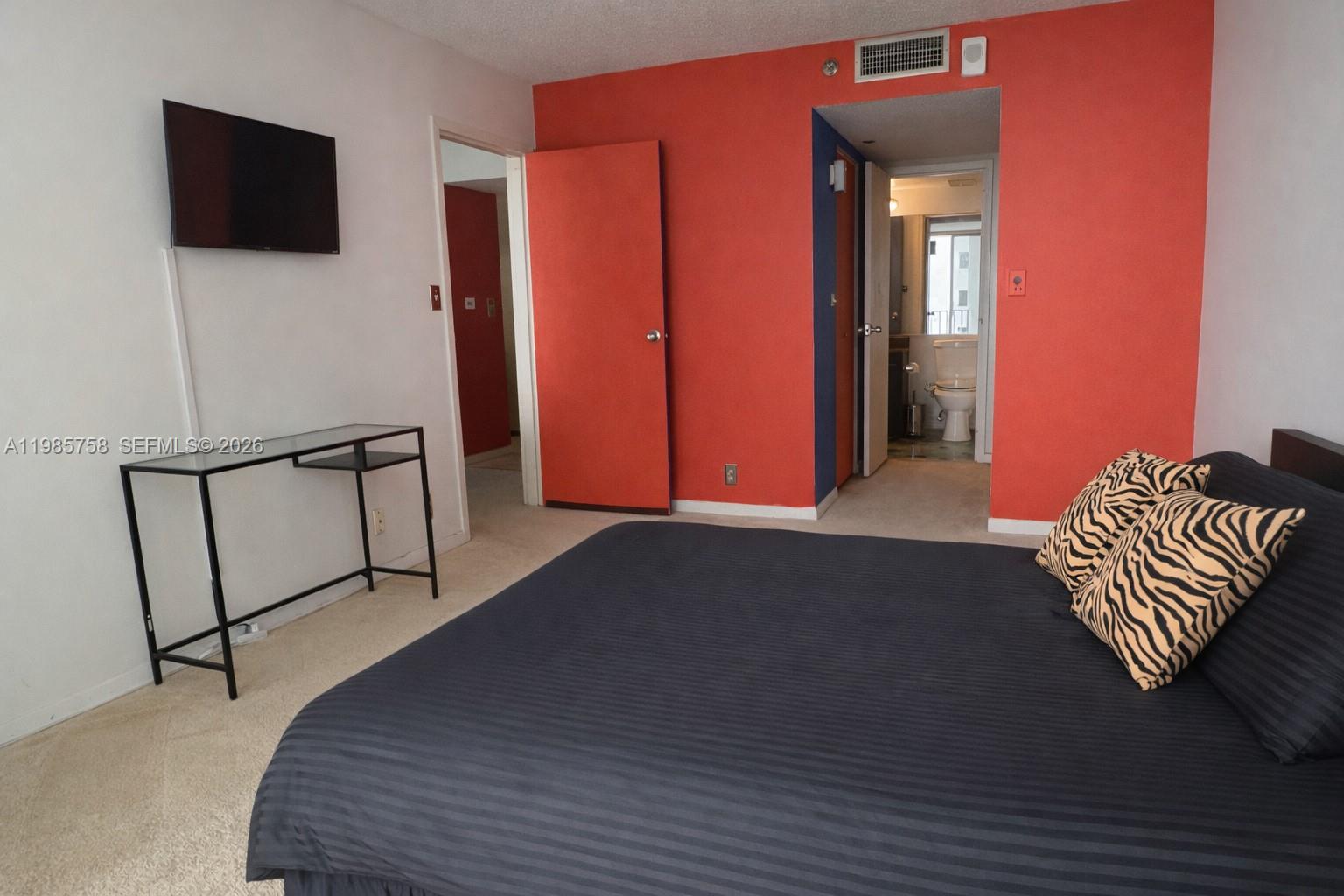 THE GRANDVIEW PALACE COND - Residential