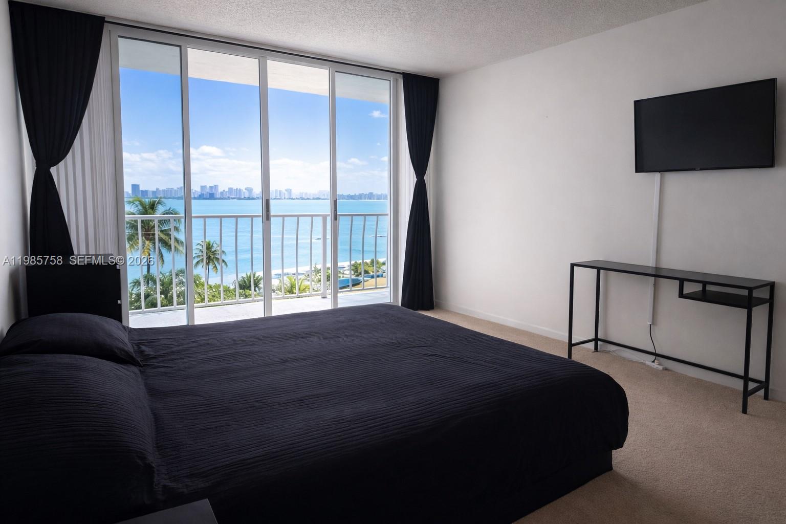 THE GRANDVIEW PALACE COND - Residential