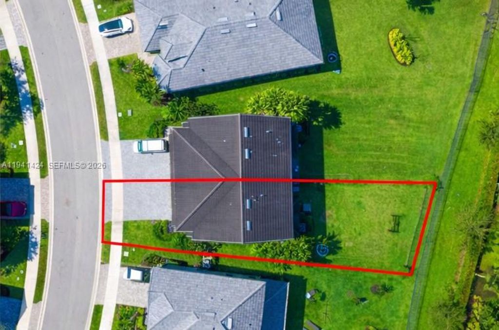 Photo of 2343 Rollingwood Ct, Oakland Park, FL 33309 (MLS # A11941424)