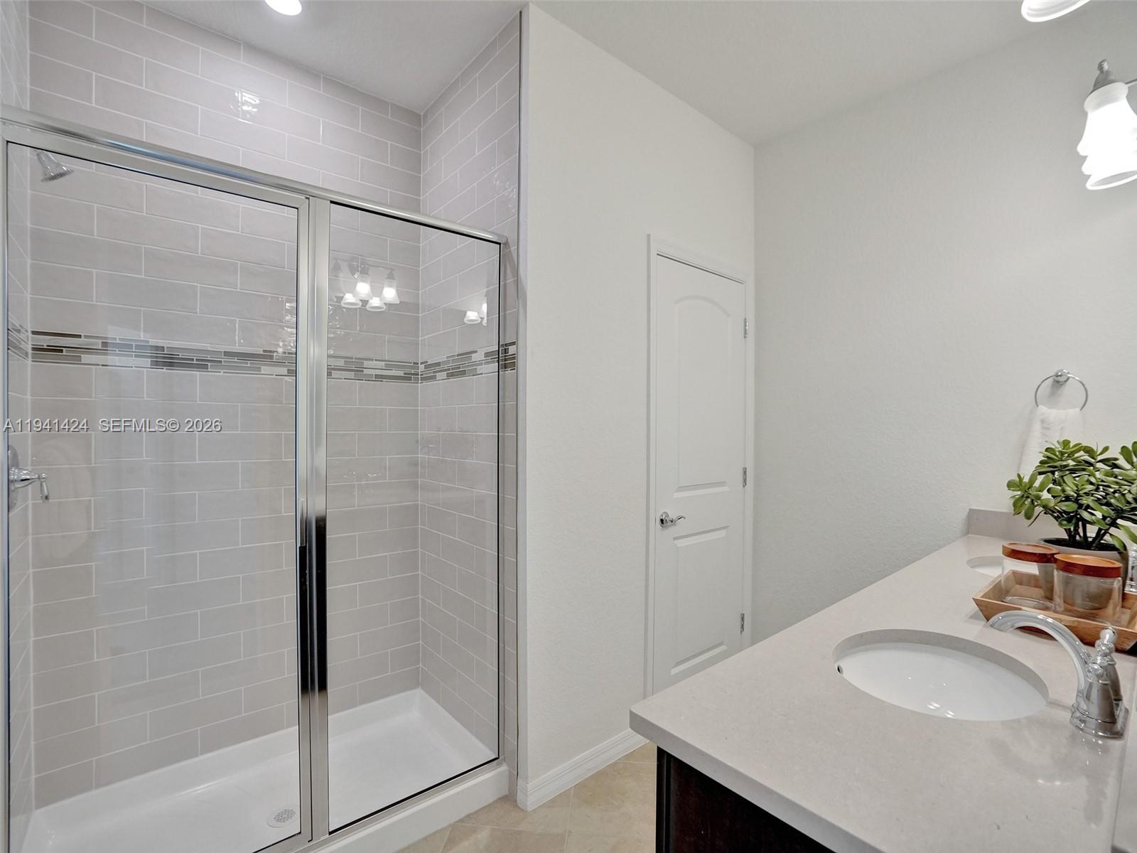 OAK TREE PROPERTY REDEVEL - Residential