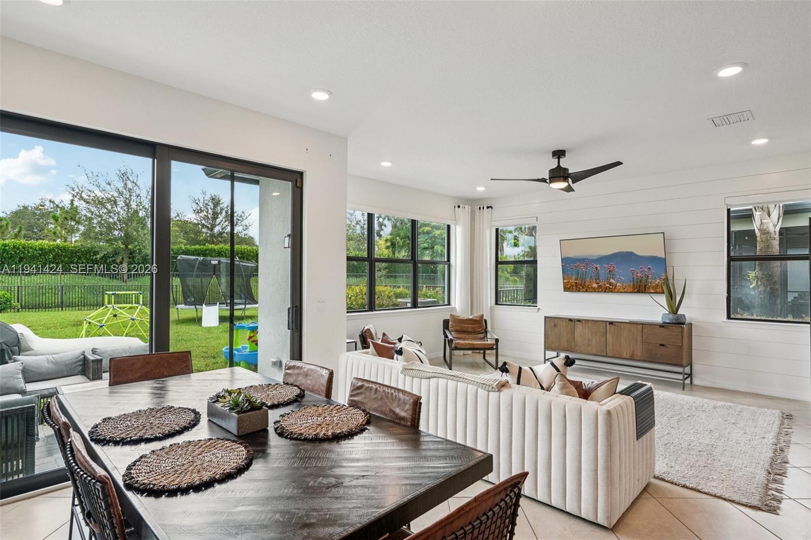 OAK TREE PROPERTY REDEVEL - Residential