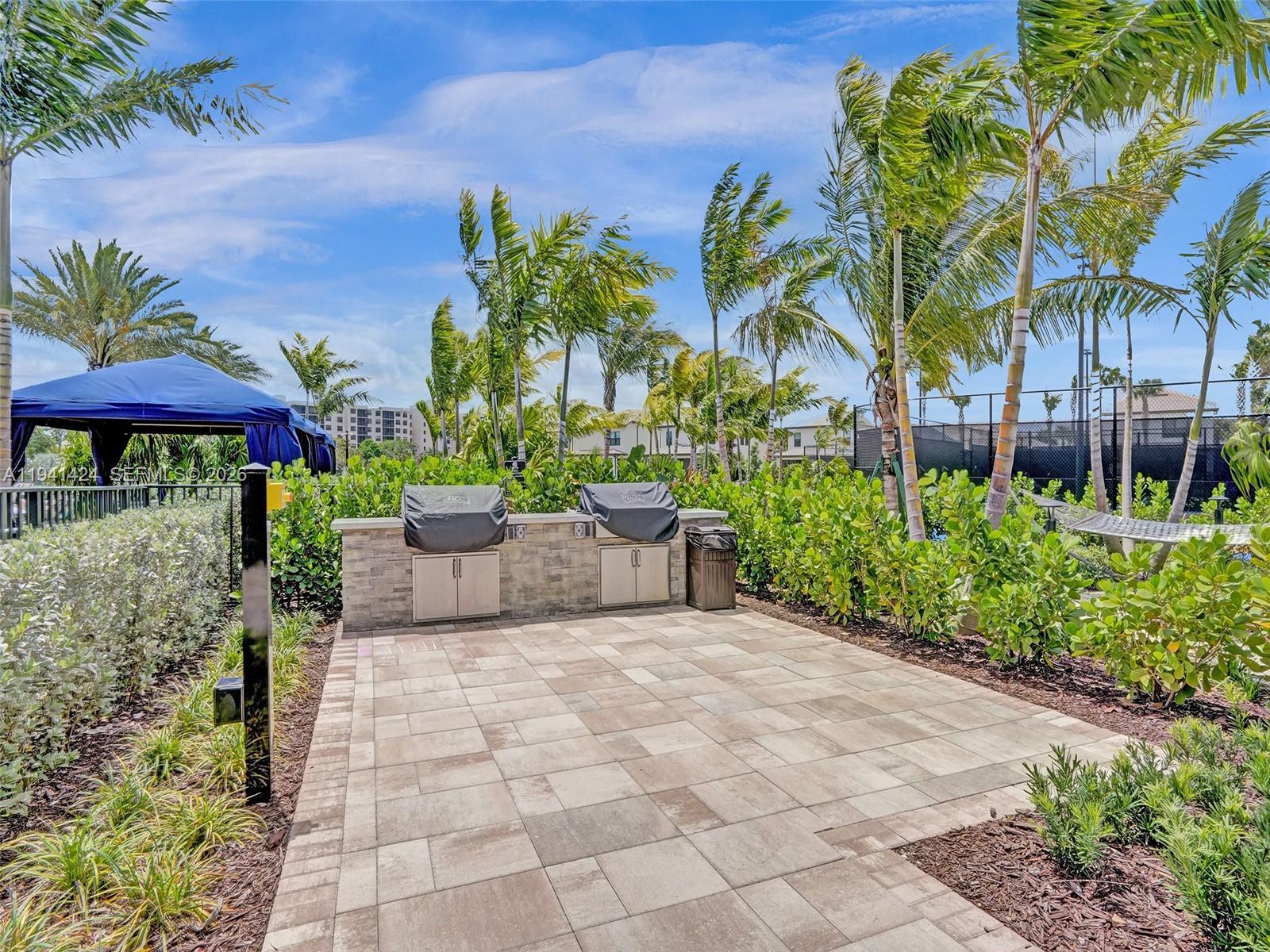 OAK TREE PROPERTY REDEVEL - Residential