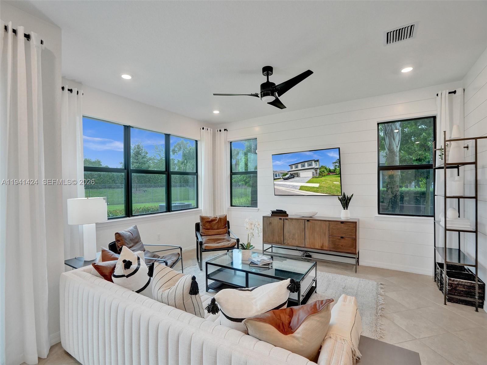 OAK TREE PROPERTY REDEVEL - Residential