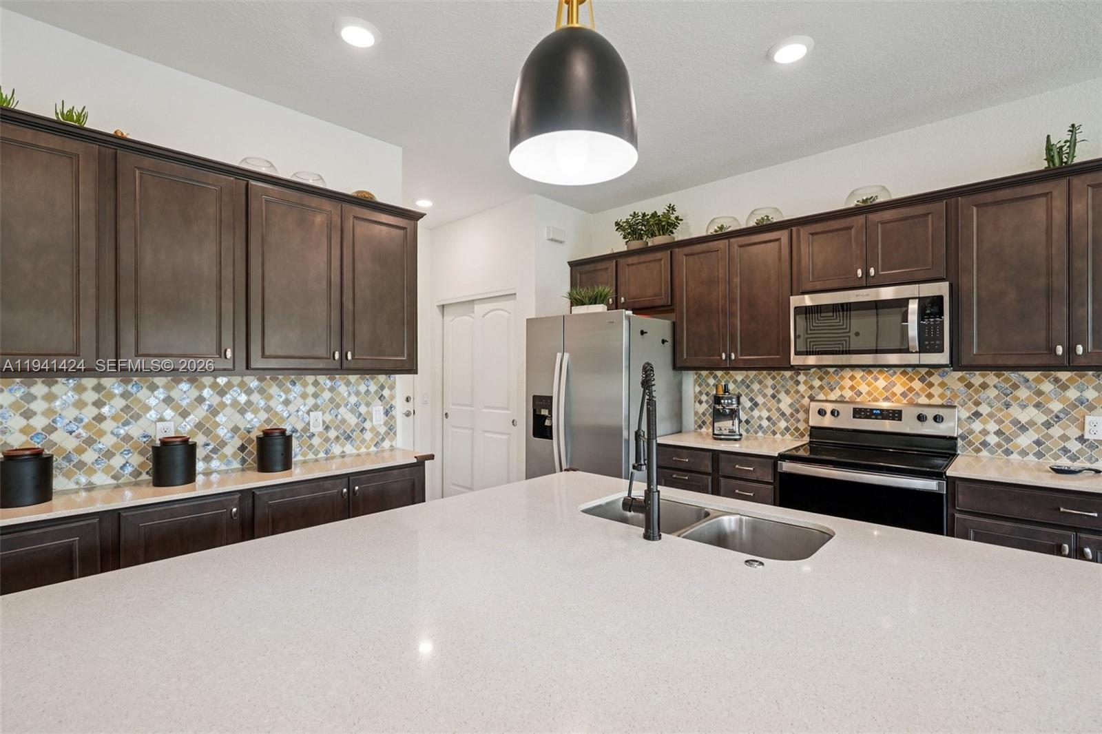 OAK TREE PROPERTY REDEVEL - Residential