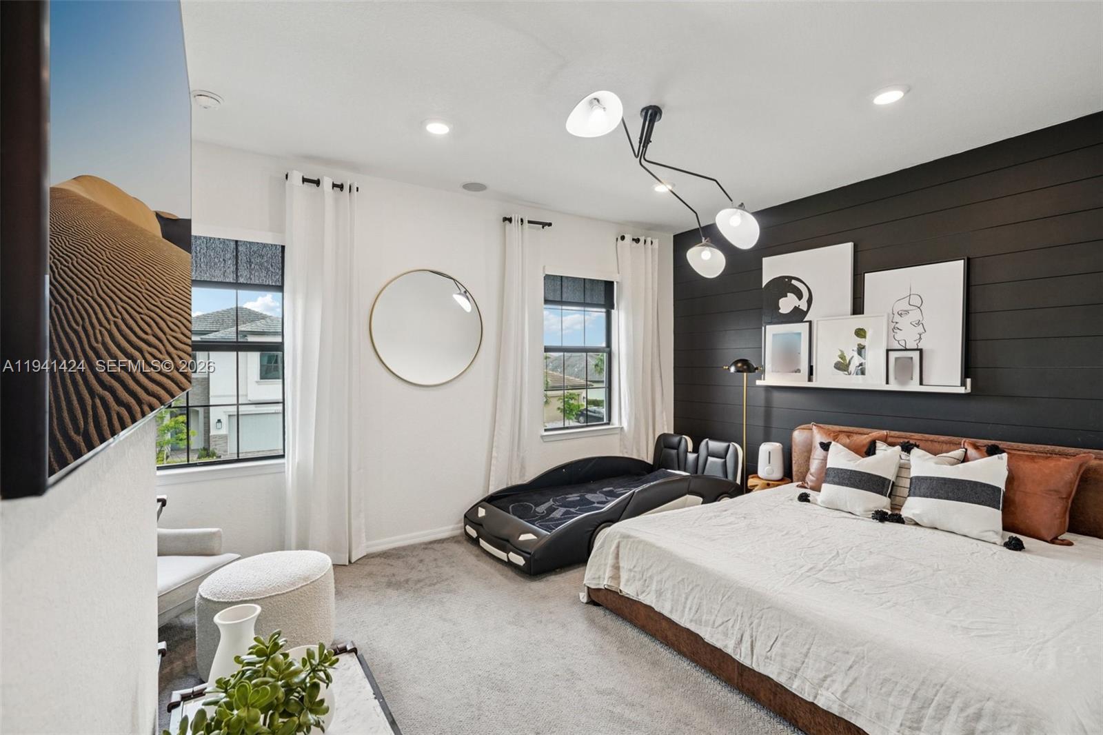 OAK TREE PROPERTY REDEVEL - Residential