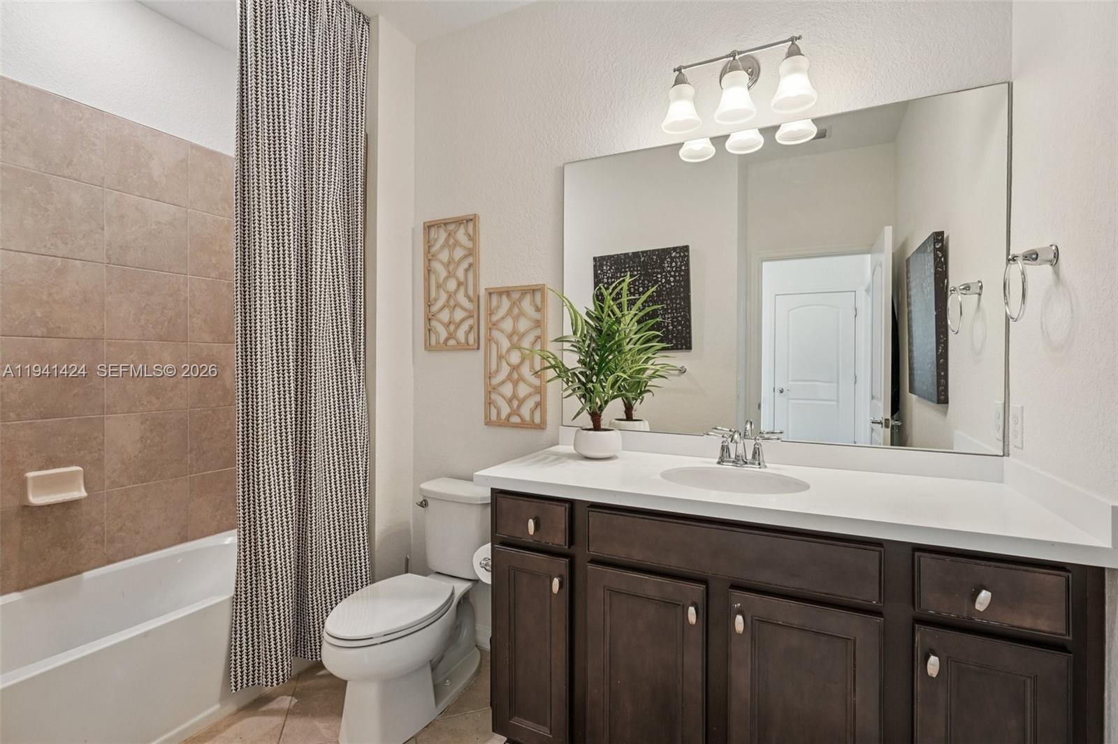 OAK TREE PROPERTY REDEVEL - Residential