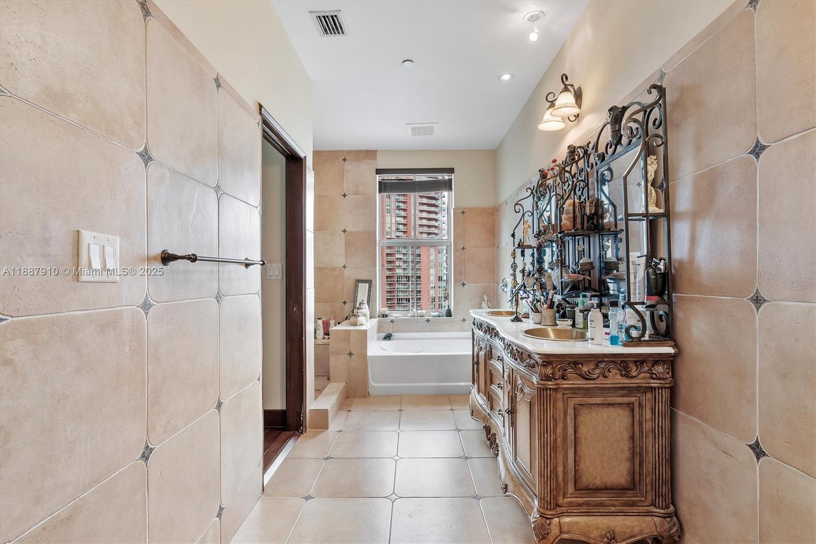 AVENTURA MARINA CONDO NUM - Residential Lease