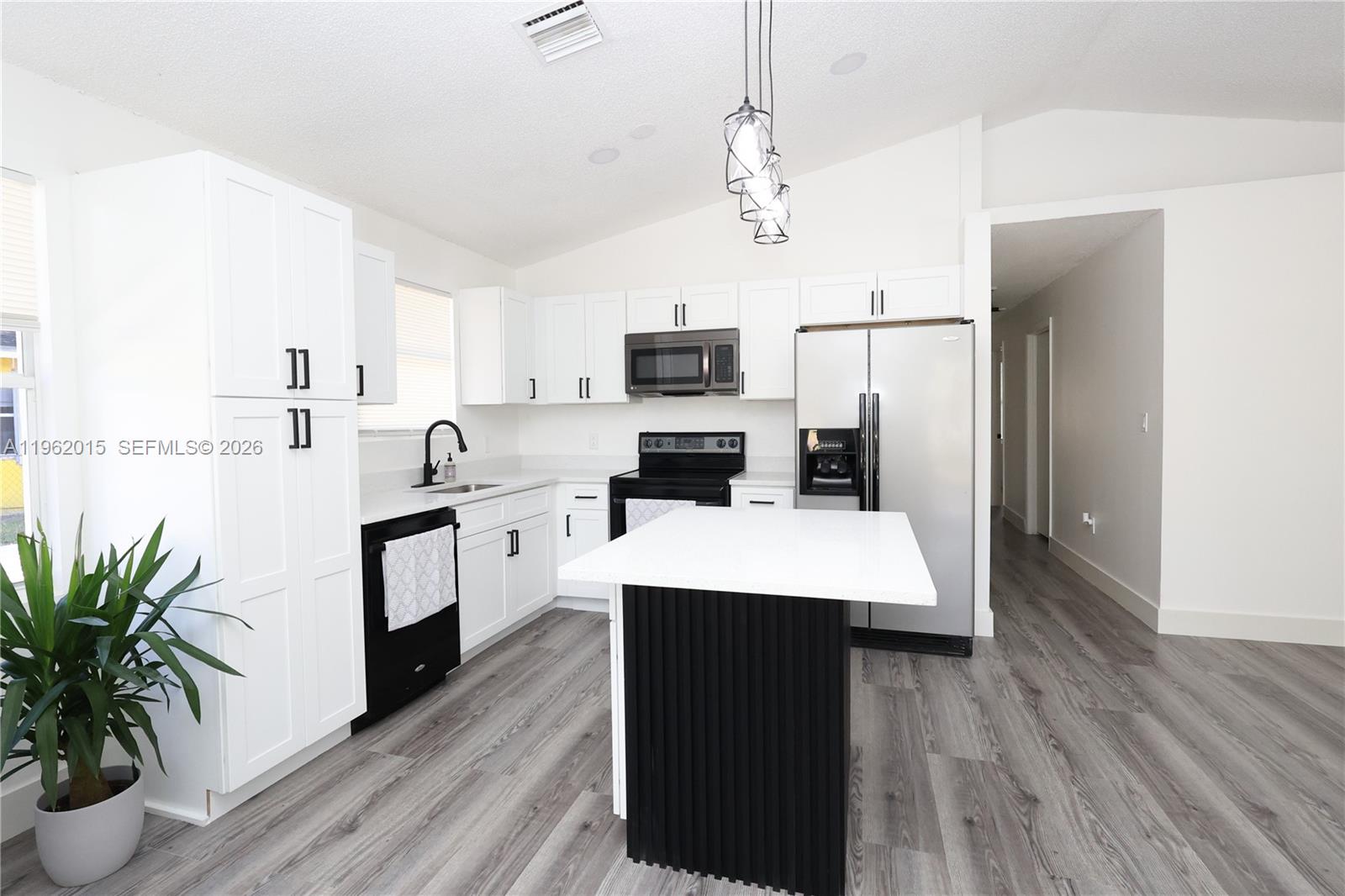 JORDAN COMMONS - Residential